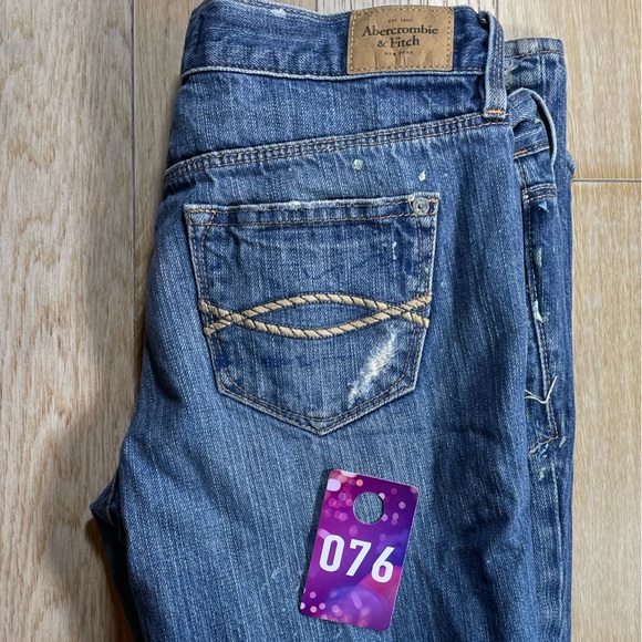 Abercrombie and Fitch Straight Distressed Paint Splattered Jeans - Picture 6 of 6